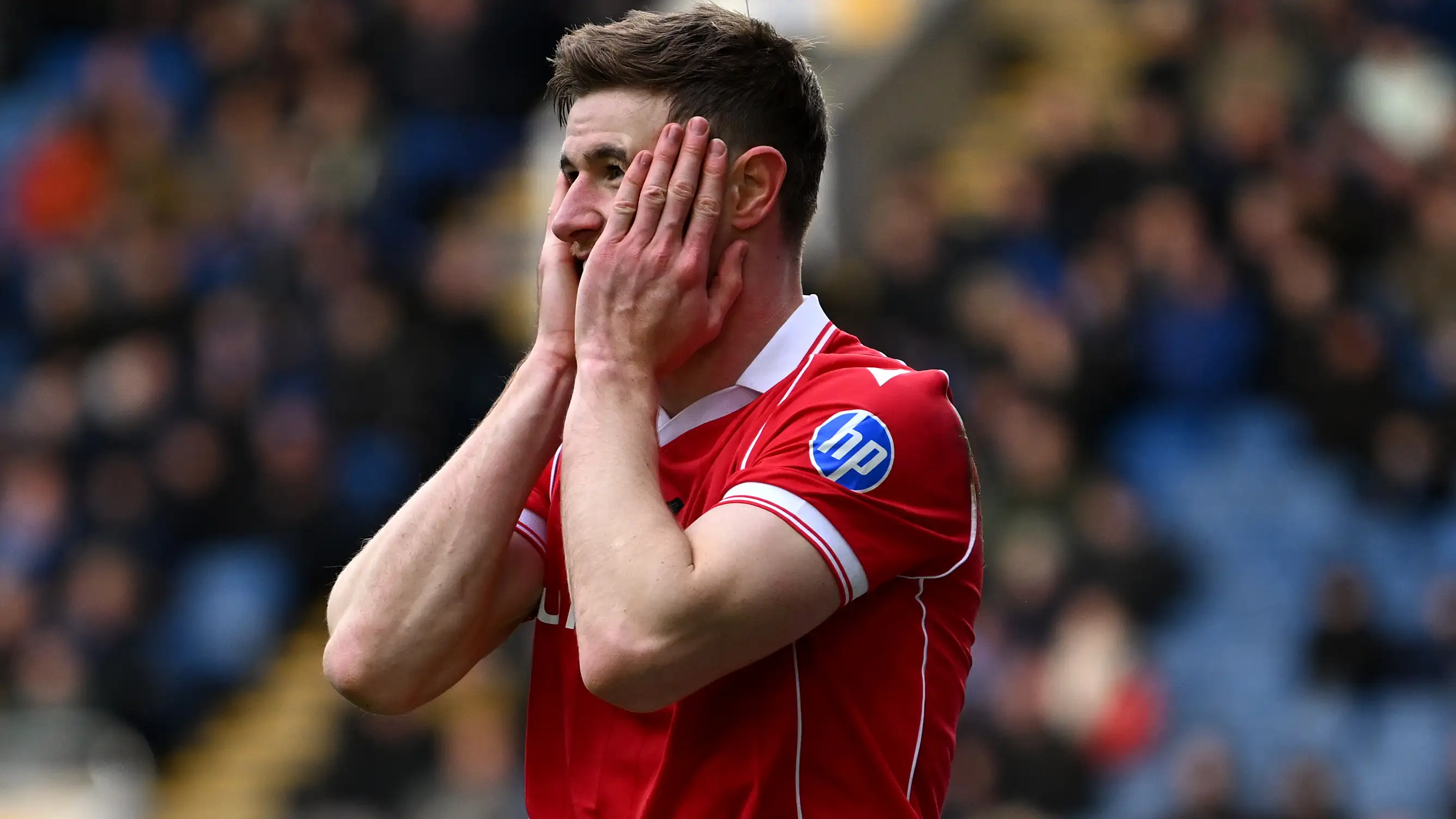 Wrexham traci kluczowego gracza, nadzieje na Premier League w cieniu kontuzji