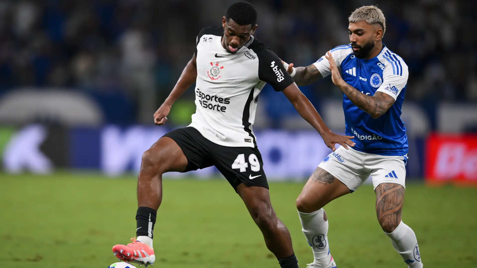 Milan w FIFA? Corinthians wycofują się z transferu mimo umowy