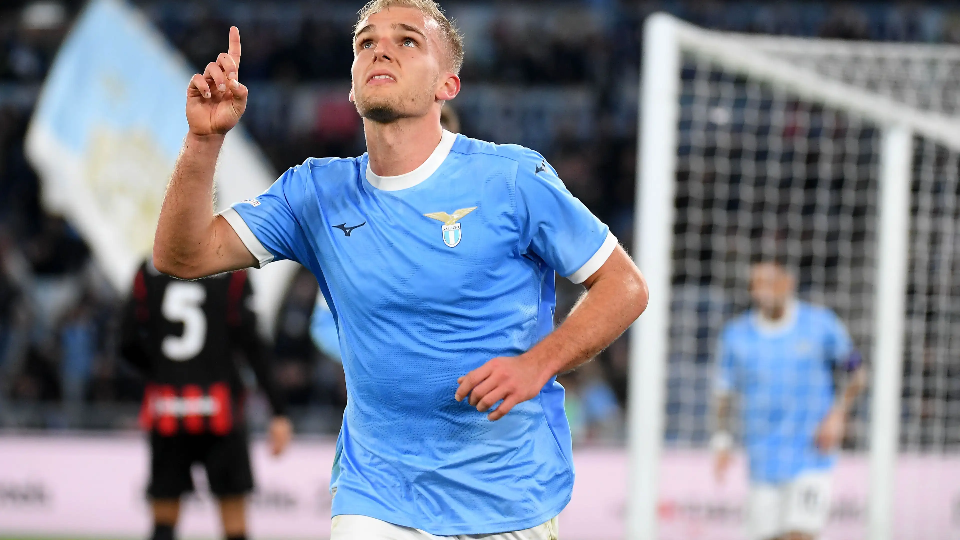 Isaksen błyszczy, Gila nie do przejścia: Lazio pokonuje Milan