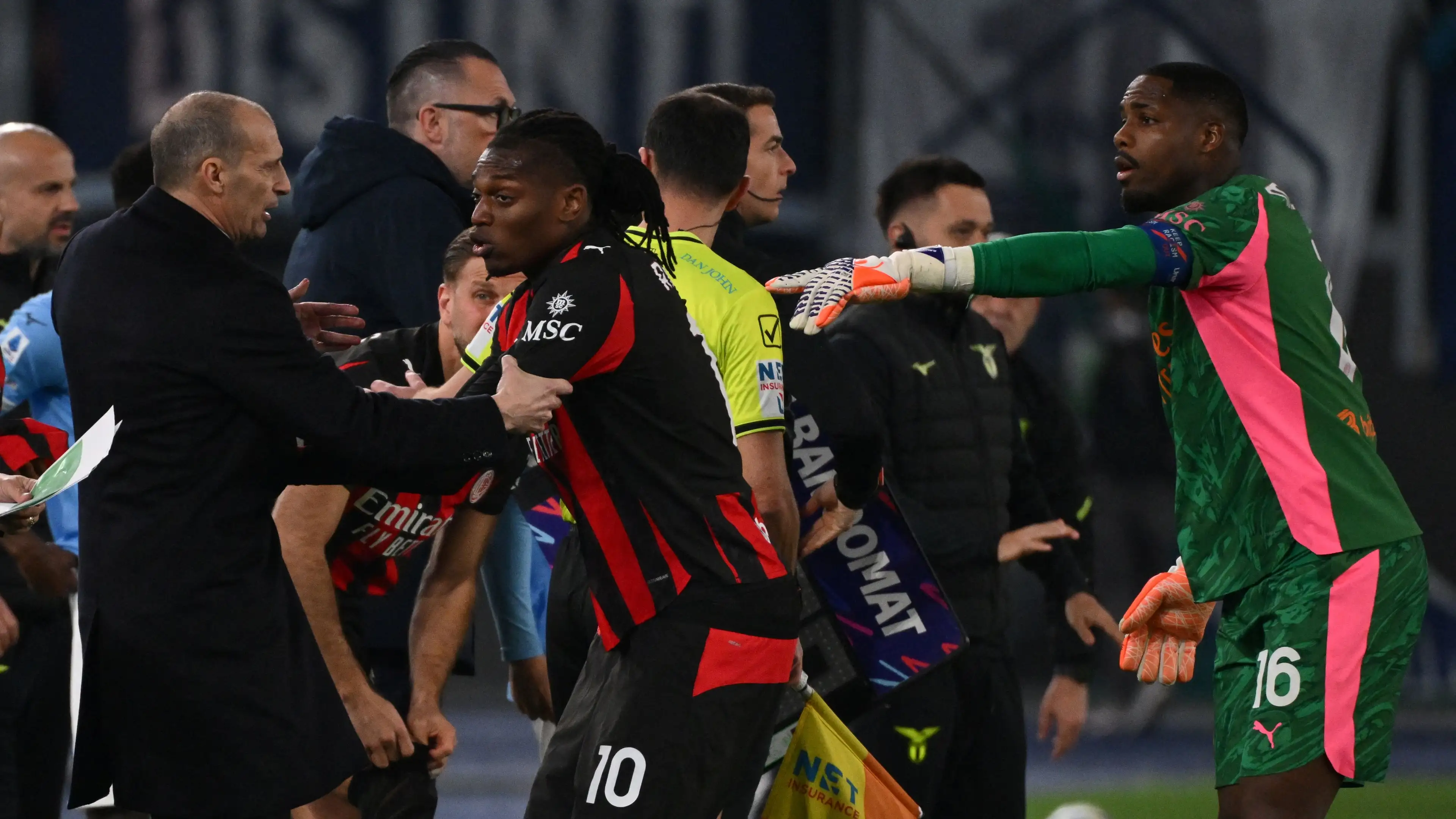 Leao odpowiada Pulisicowi cytatem z Biblii po porażce Milanu