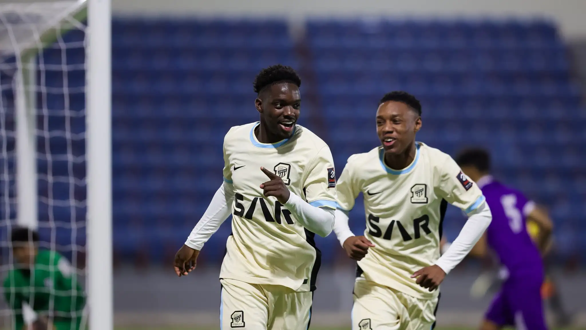 Liga Elitarna: Derby potęg i walka o odkupienie