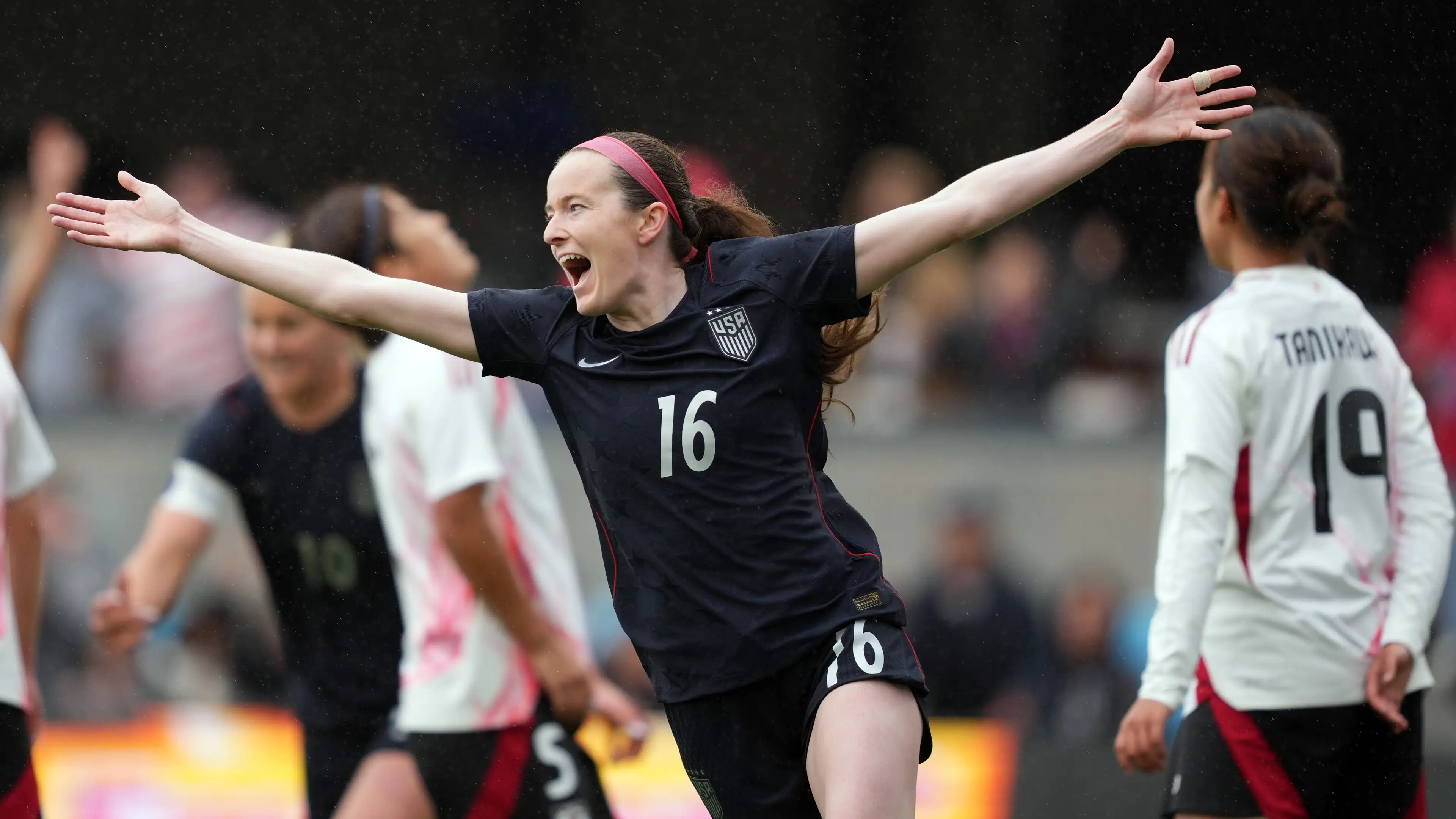 Rose Lavelle błyszczy w zwycięstwie USWNT nad Japonią