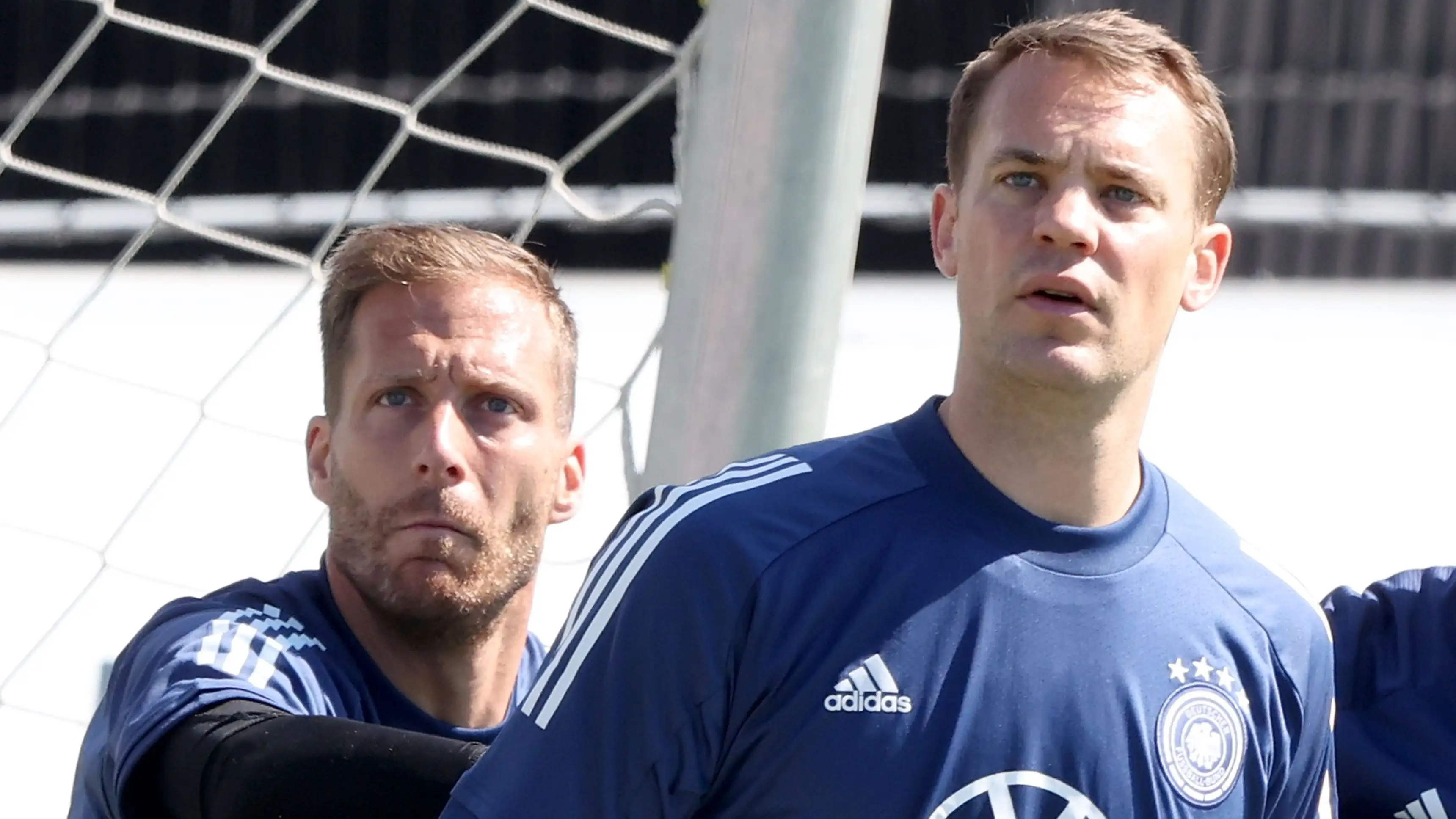 Neuer w kadrze Niemiec: Kosmiczny powrót czy policzek dla reszty?