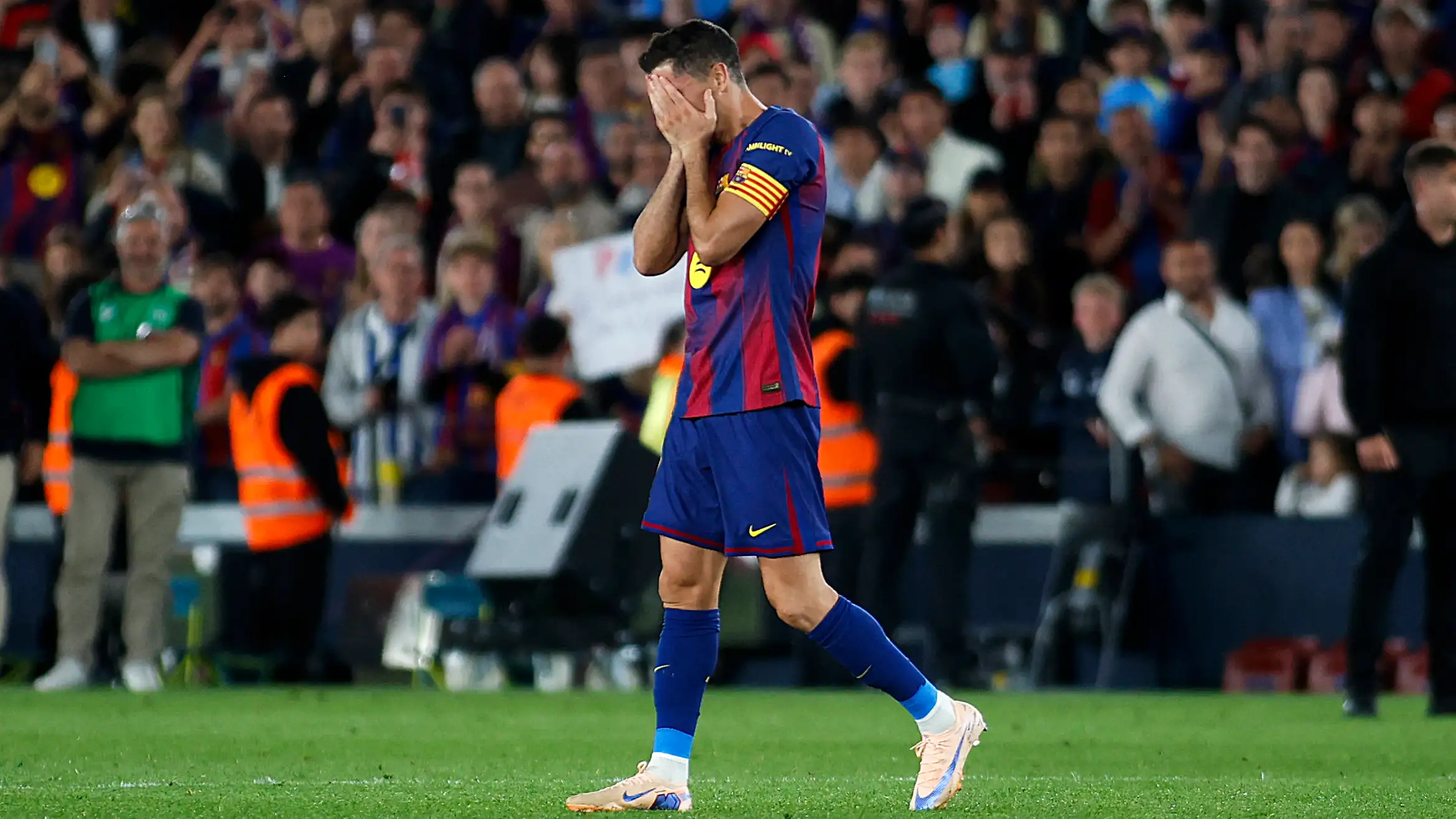 Lewandowski we łzach: Ostatni taniec na Camp Nou