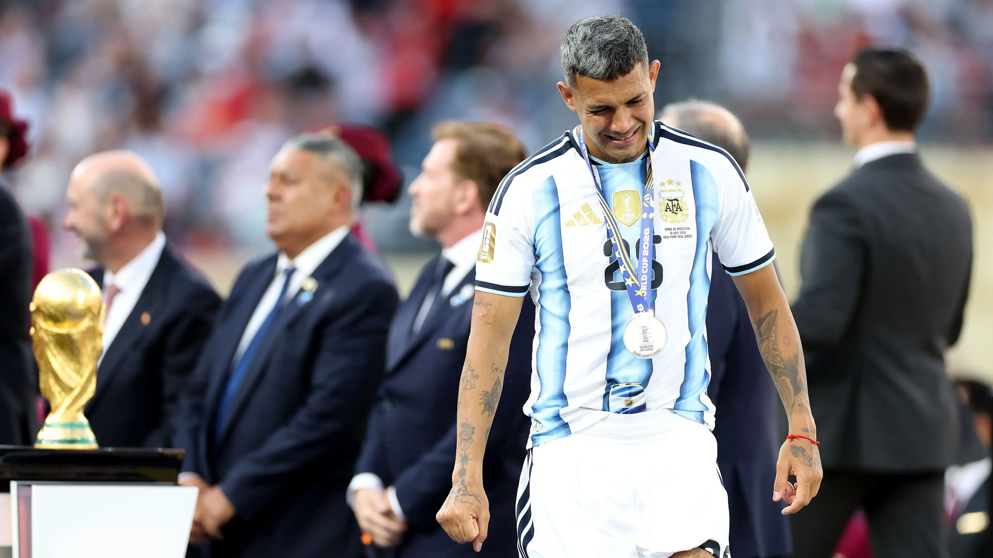 Argentyński obrońca o plotkach po finale: Rozmawiałem z mamą!