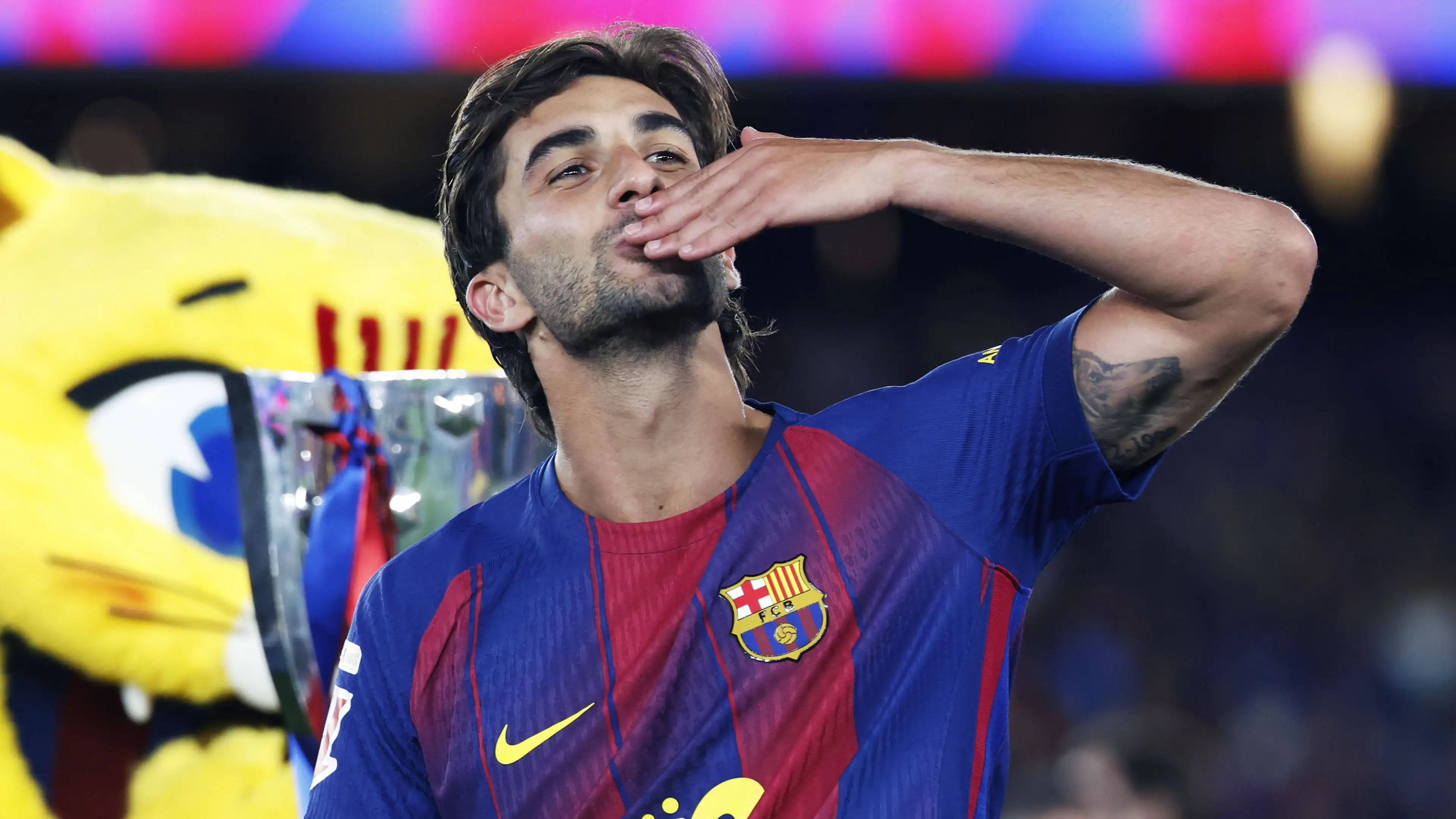 Torres bliski PSG, Barcelona negocjuje 50 milionów euro