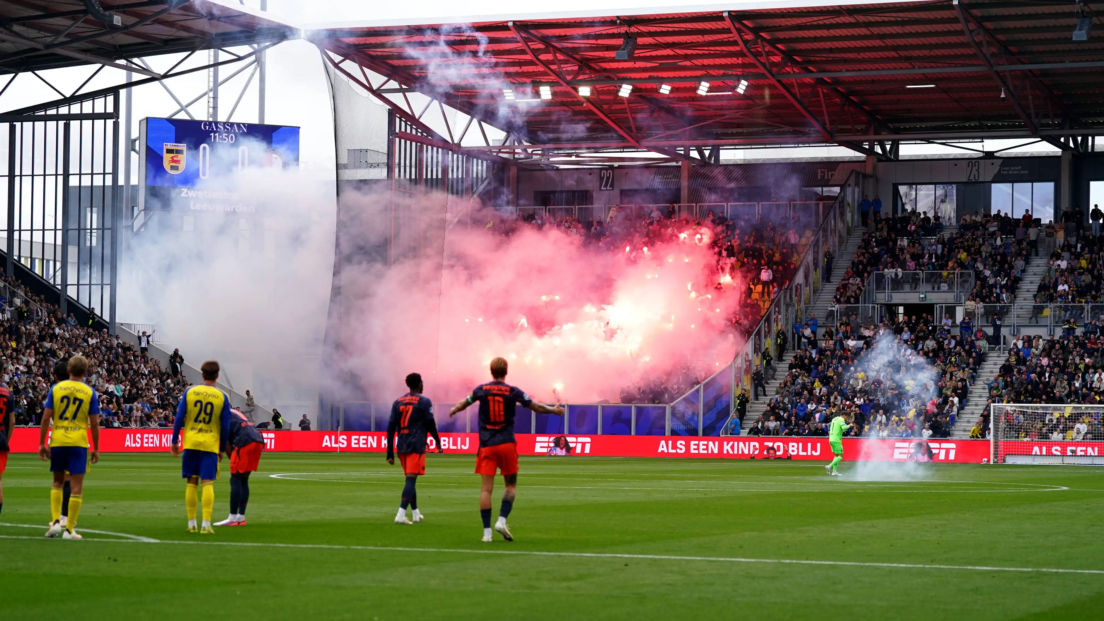 Feyenoord ostro: zakaz wyjazdowy po skandalu z fajerwerkami