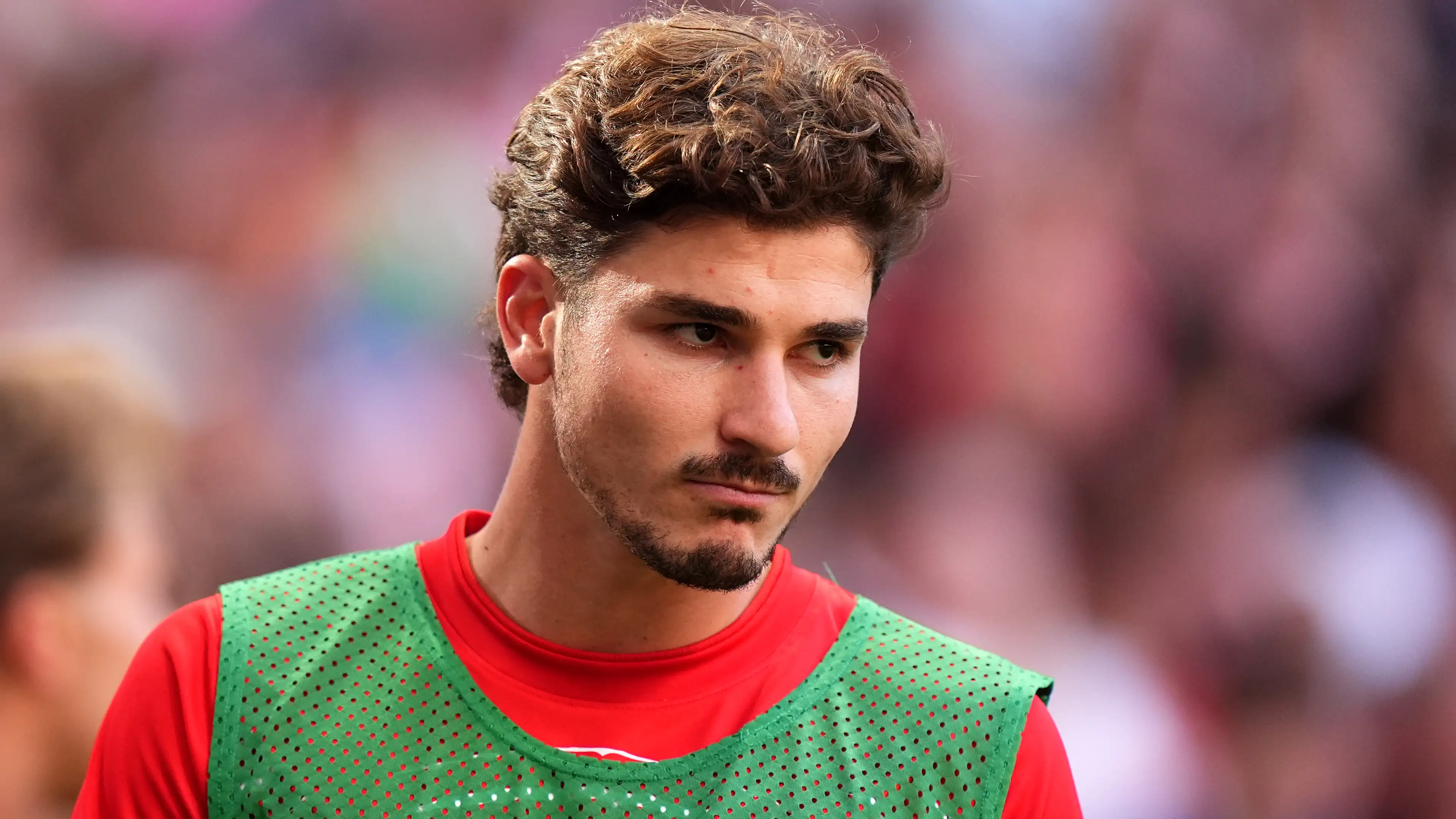 Alvarez woli Barcelonę od Arsenalu. Rodzinna tajemnica transferu