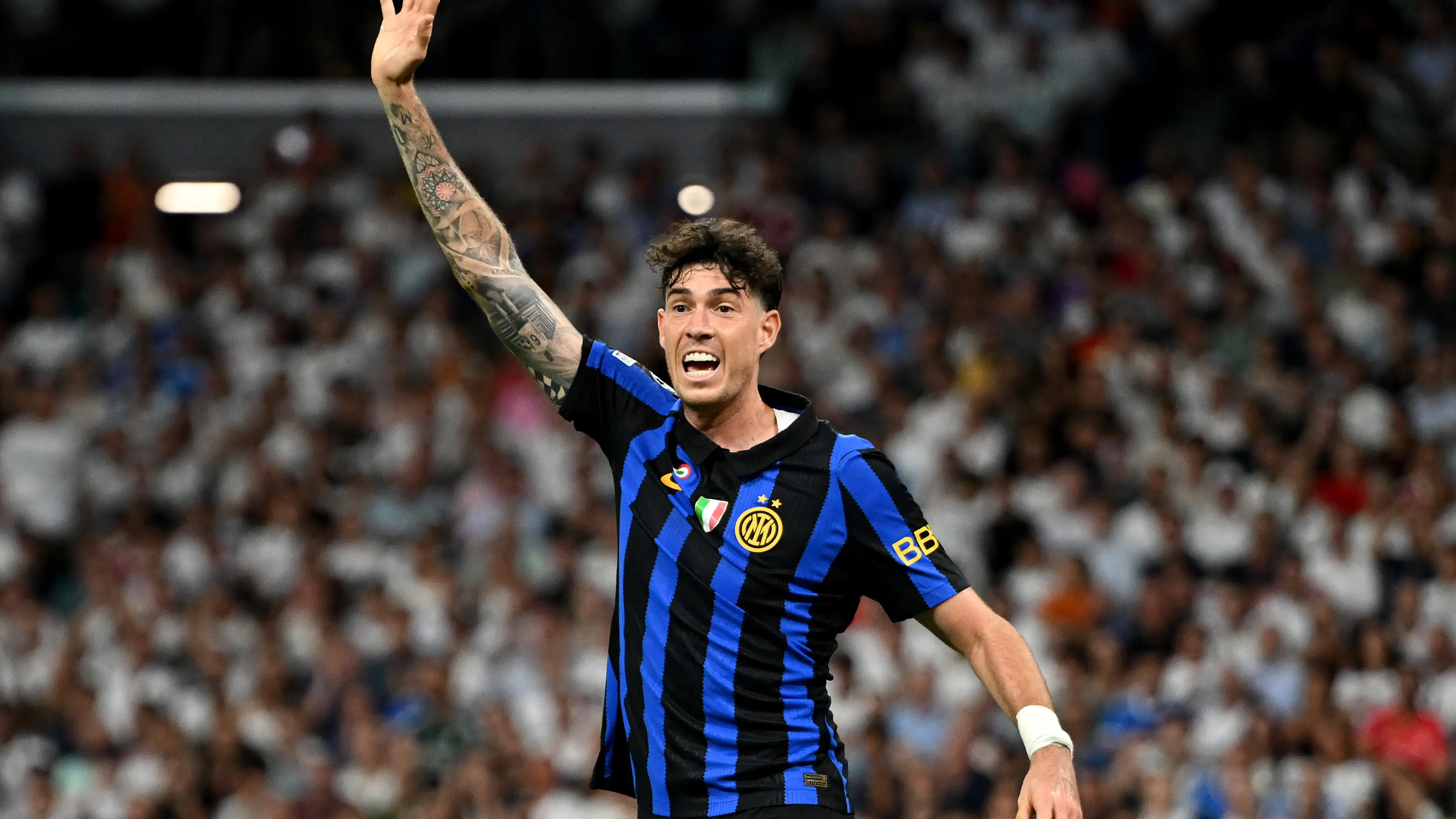 Czemu Inter i Roma w Lidze Mistrzów bez Sponsora? Tajemnica Czystych Koszulek