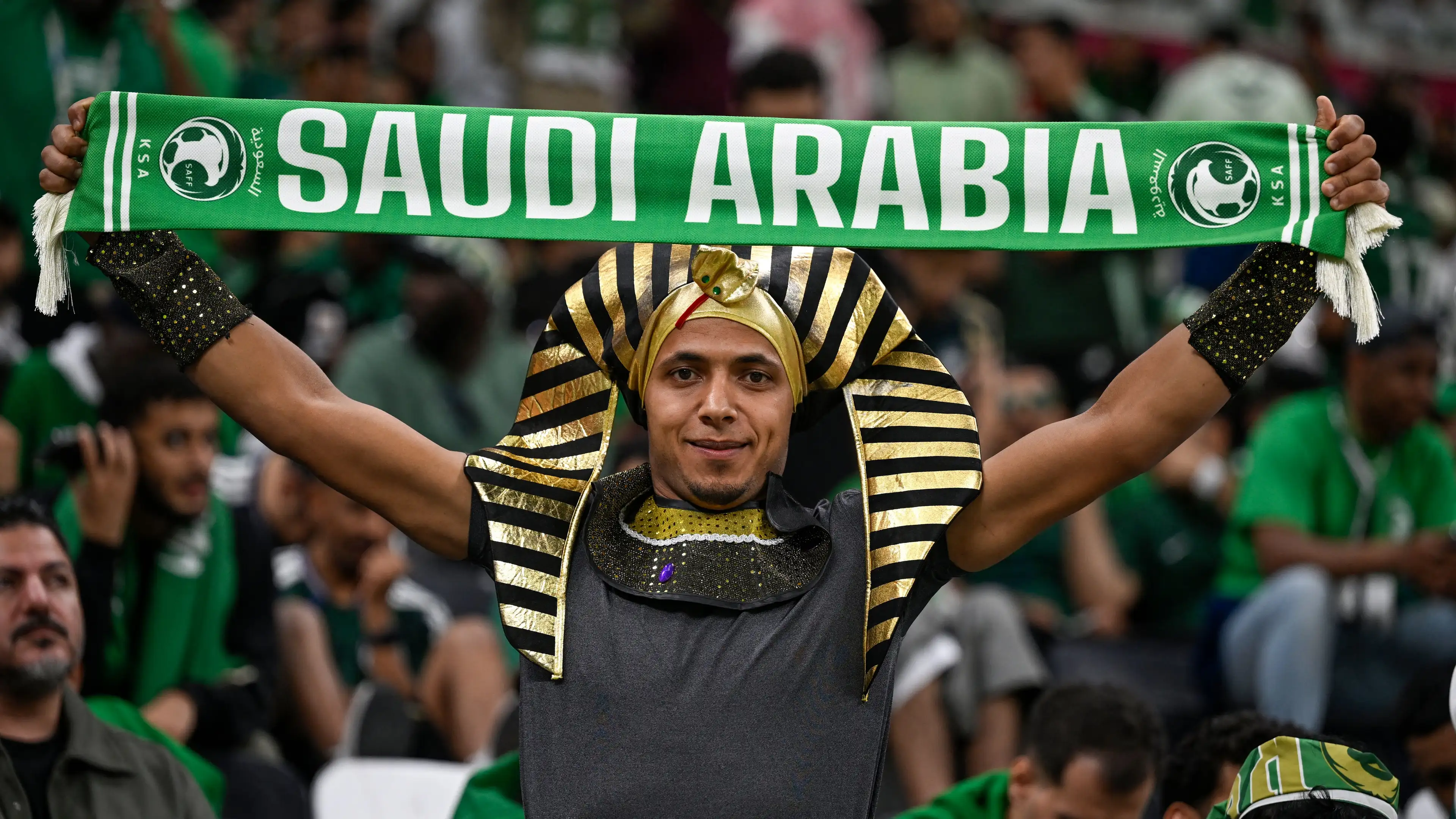 Katar ustępuje. Arabia Saudyjska zyskała scenę na spektakl