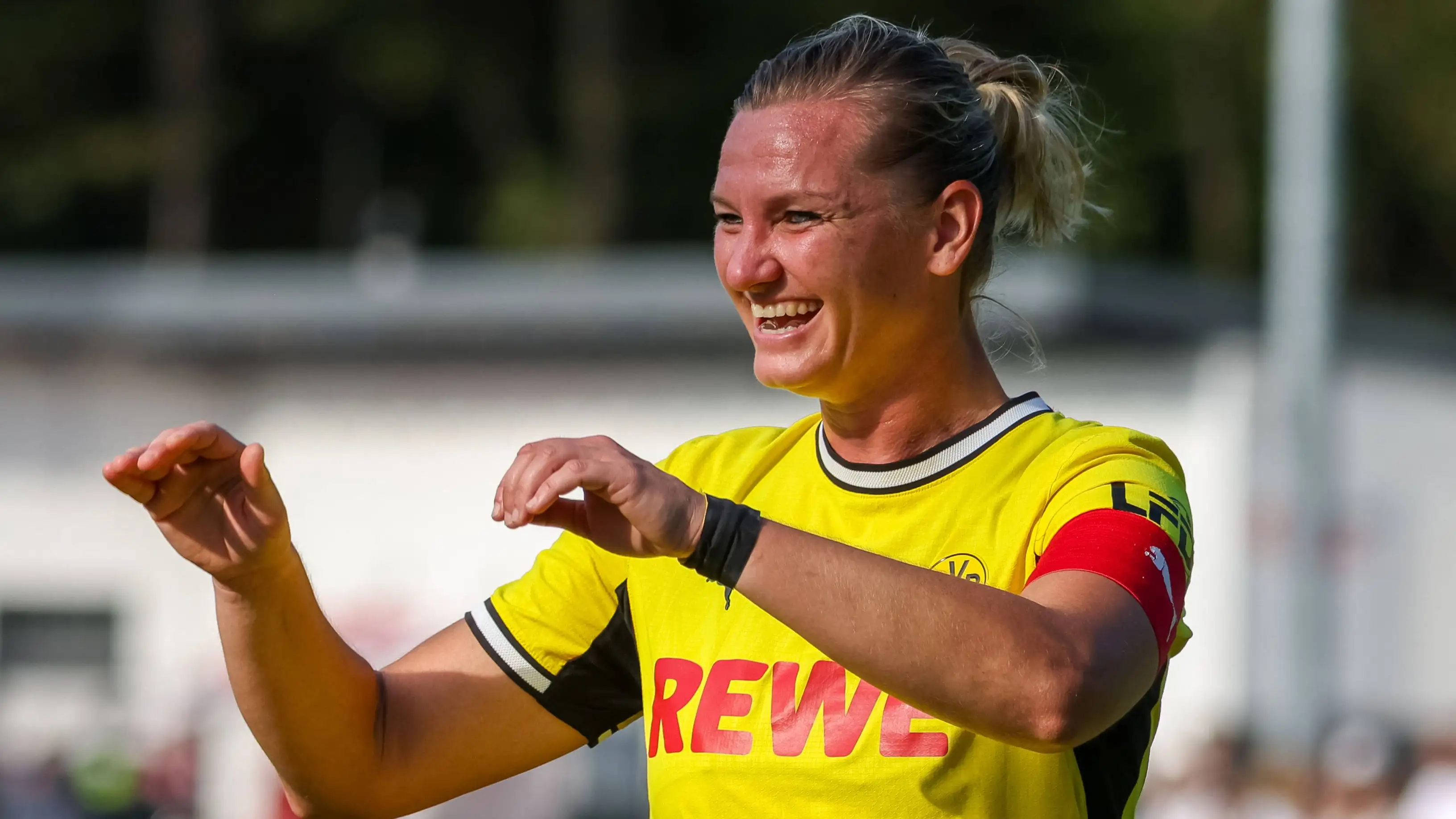 Borussia Dortmund Kobiet: Brutalna Dominacja i Psychologiczne Gry