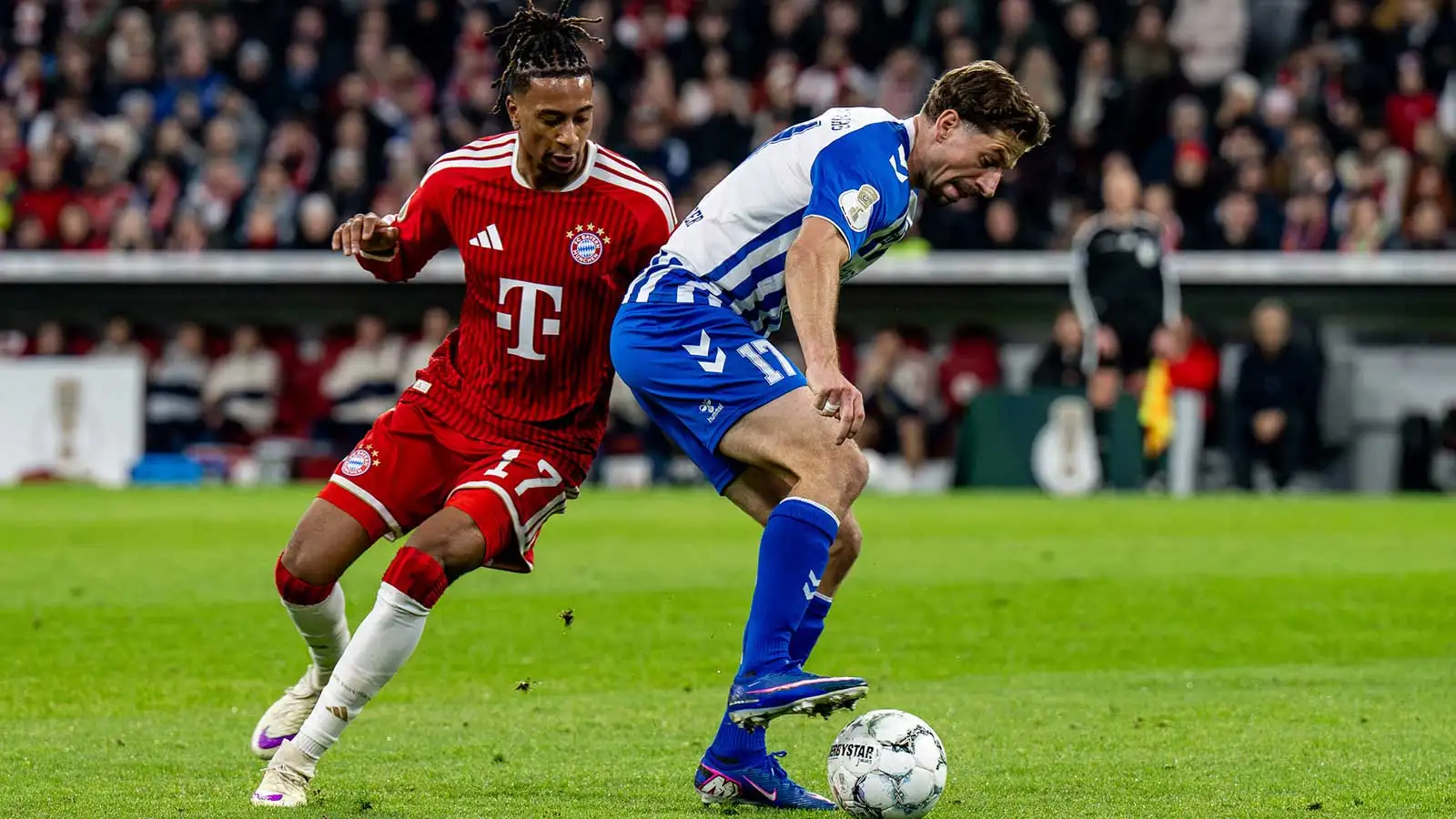 Magiczny moment: obrońca Magdeburg zagrał z gwiazdą Bayernu!